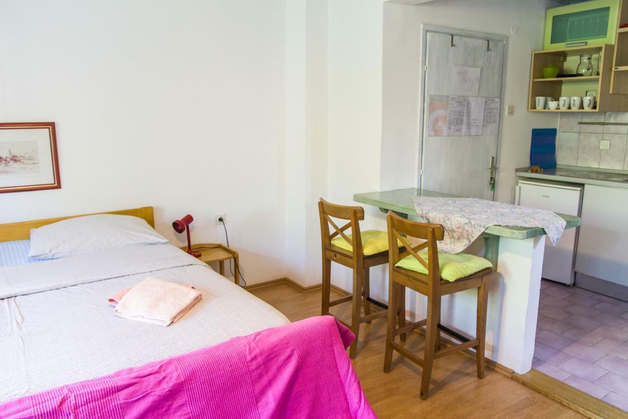 Karmen A Apartment Veli Losinj Exterior photo
