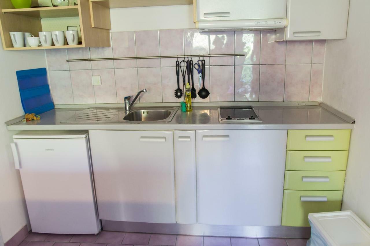 Karmen A Apartment Veli Losinj Exterior photo